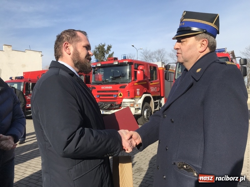 Zdjęcie w galerii na portalu naszraciborz.pl: Komendant Jan Pawnik pożegnał się ze służbą  wiadomości z regionu