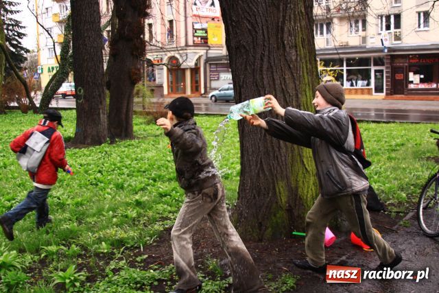 Zdjęcie w galerii na portalu naszraciborz.pl: Chłopski dezodorant a potem woda wiadomości z regionu