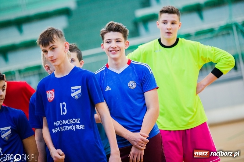 Zdjęcie w galerii na portalu naszraciborz.pl: Piłkarskie zmagania w Arenie Rafako, czyli Zima w Mieście 2018 wiadomości z regionu