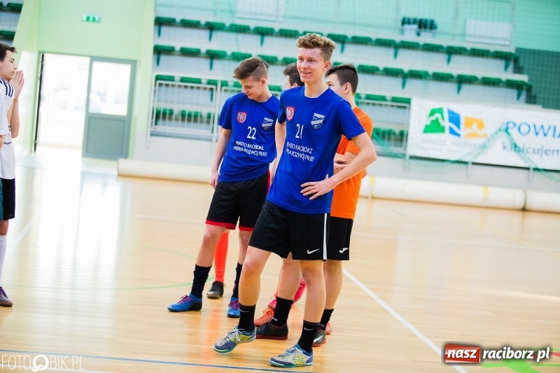 Zdjęcie w galerii na portalu naszraciborz.pl: Piłkarskie zmagania w Arenie Rafako, czyli Zima w Mieście 2018 wiadomości z regionu