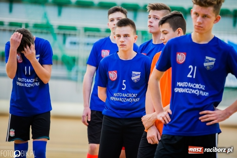 Zdjęcie w galerii na portalu naszraciborz.pl: Piłkarskie zmagania w Arenie Rafako, czyli Zima w Mieście 2018 wiadomości z regionu