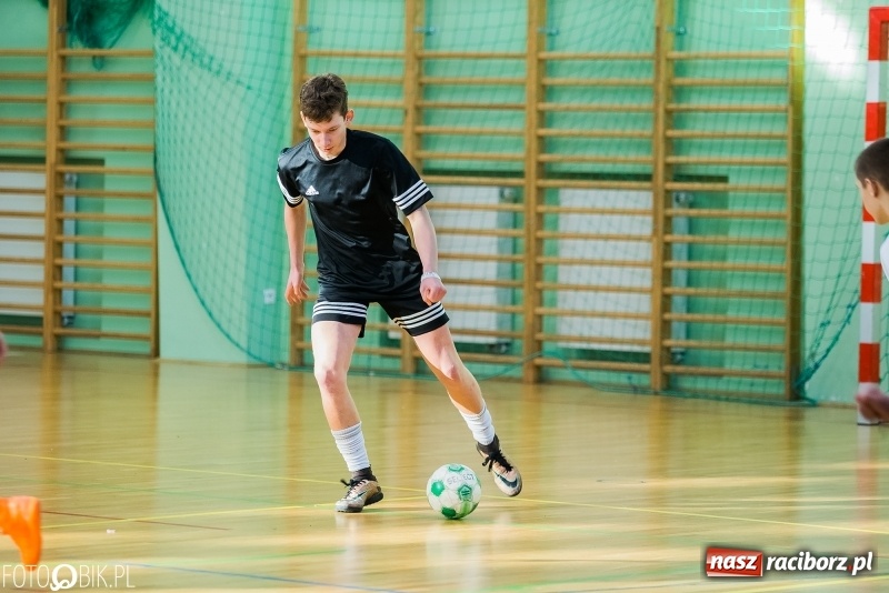 Zdjęcie w galerii na portalu naszraciborz.pl: Piłkarskie zmagania w Arenie Rafako, czyli Zima w Mieście 2018 wiadomości z regionu