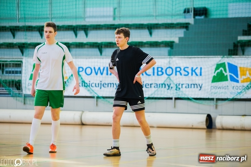 Zdjęcie w galerii na portalu naszraciborz.pl: Piłkarskie zmagania w Arenie Rafako, czyli Zima w Mieście 2018 wiadomości z regionu