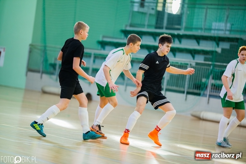 Zdjęcie w galerii na portalu naszraciborz.pl: Piłkarskie zmagania w Arenie Rafako, czyli Zima w Mieście 2018 wiadomości z regionu