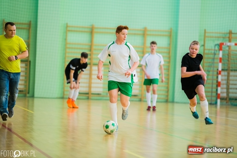 Zdjęcie w galerii na portalu naszraciborz.pl: Piłkarskie zmagania w Arenie Rafako, czyli Zima w Mieście 2018 wiadomości z regionu