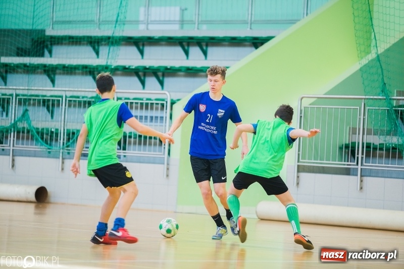 Zdjęcie w galerii na portalu naszraciborz.pl: Piłkarskie zmagania w Arenie Rafako, czyli Zima w Mieście 2018 wiadomości z regionu