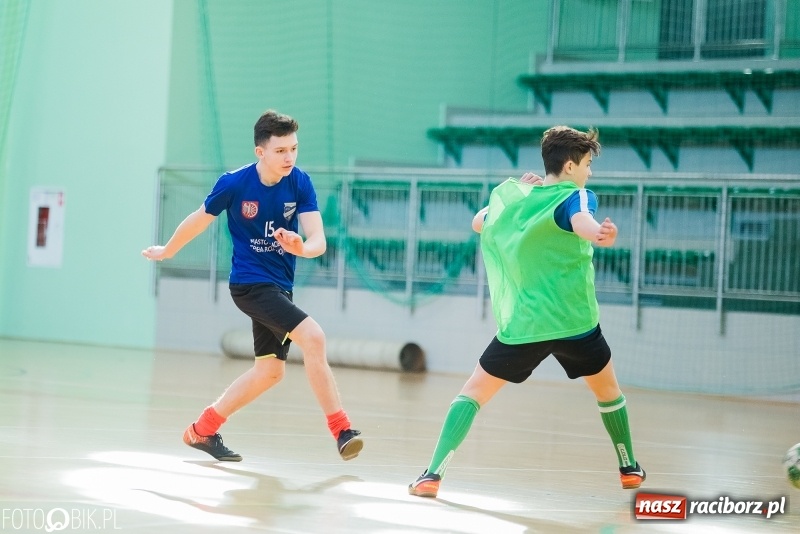 Zdjęcie w galerii na portalu naszraciborz.pl: Piłkarskie zmagania w Arenie Rafako, czyli Zima w Mieście 2018 wiadomości z regionu