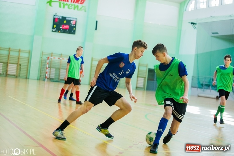 Zdjęcie w galerii na portalu naszraciborz.pl: Piłkarskie zmagania w Arenie Rafako, czyli Zima w Mieście 2018 wiadomości z regionu