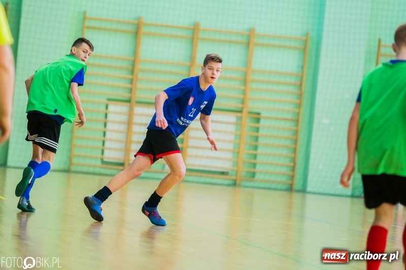 Zdjęcie w galerii na portalu naszraciborz.pl: Piłkarskie zmagania w Arenie Rafako, czyli Zima w Mieście 2018 wiadomości z regionu