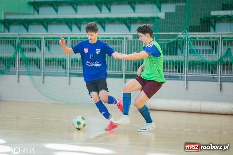 Zdjęcie w galerii na portalu naszraciborz.pl: Piłkarskie zmagania w Arenie Rafako, czyli Zima w Mieście 2018 wiadomości z regionu