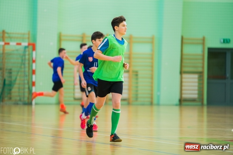 Zdjęcie w galerii na portalu naszraciborz.pl: Piłkarskie zmagania w Arenie Rafako, czyli Zima w Mieście 2018 wiadomości z regionu