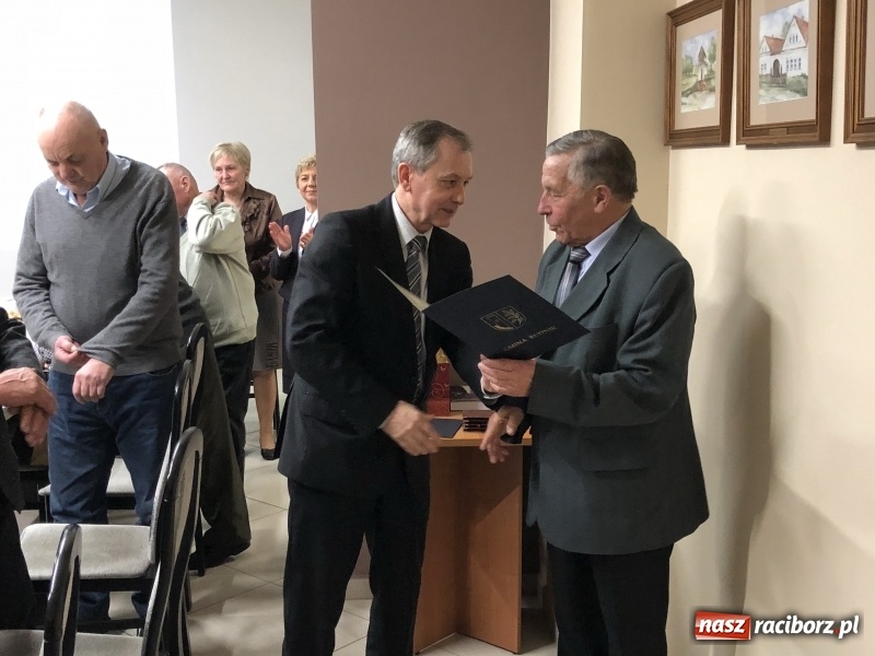 Zdjęcie w galerii na portalu naszraciborz.pl: W Rudniku wręczono honorowe odznaczenia zasłużonym dla gminy  wiadomości z regionu