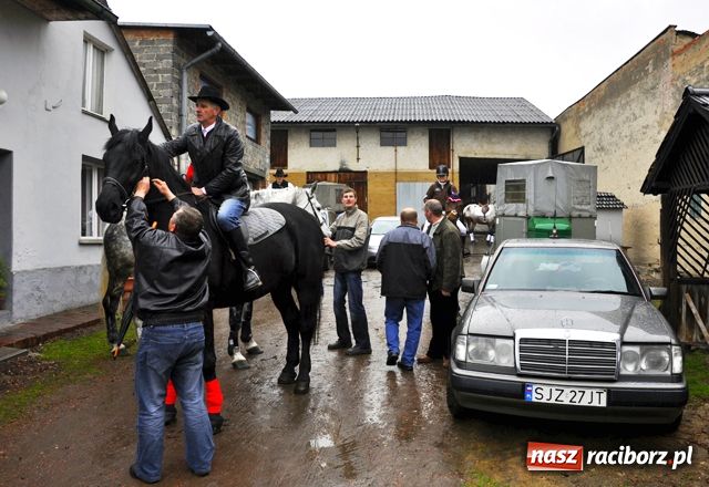 Zdjęcie w galerii na portalu naszraciborz.pl: Skąd się wzięły wielkanocne procesje konne wiadomości z regionu
