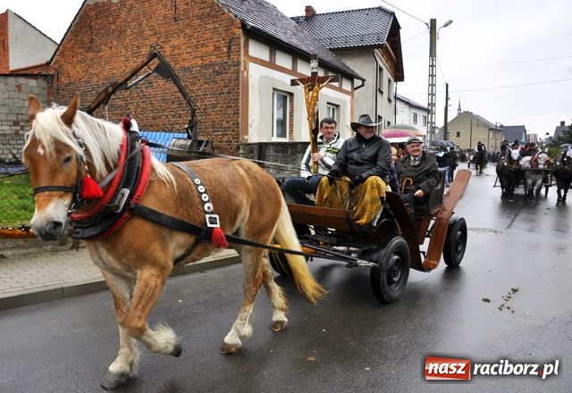 Zdjęcie w galerii na portalu naszraciborz.pl: Skąd się wzięły wielkanocne procesje konne wiadomości z regionu