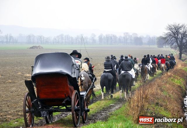 Zdjęcie w galerii na portalu naszraciborz.pl: Skąd się wzięły wielkanocne procesje konne wiadomości z regionu