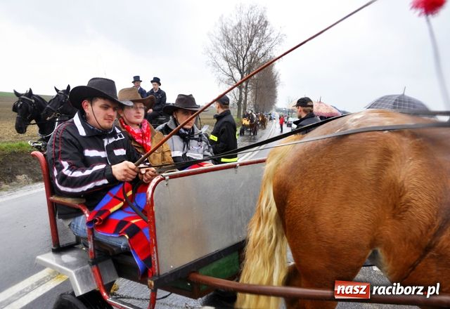 Zdjęcie w galerii na portalu naszraciborz.pl: Skąd się wzięły wielkanocne procesje konne wiadomości z regionu