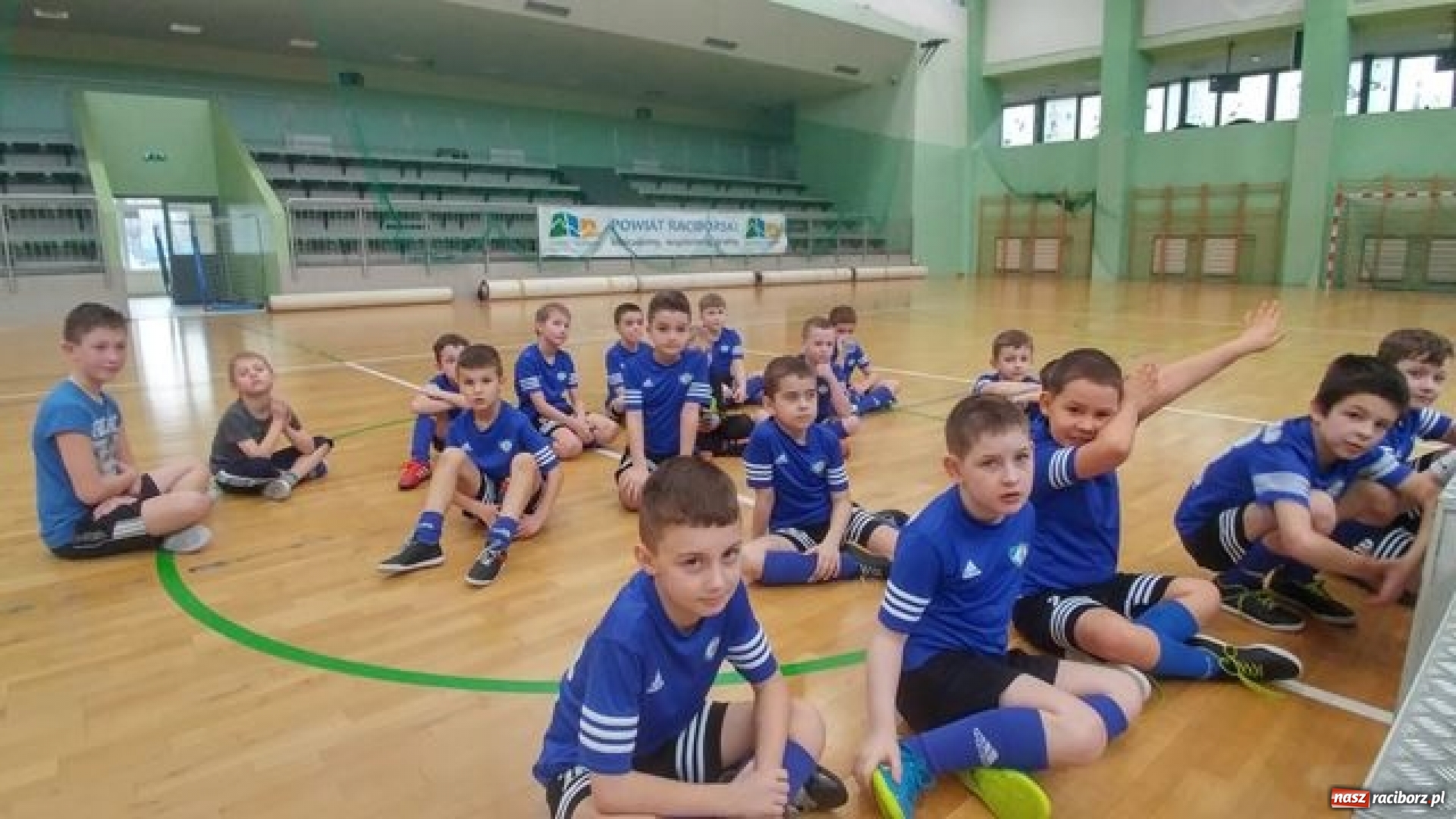 Zdjęcie w galerii na portalu naszraciborz.pl: Turniej piłkarski dla najmłodszych w ramach akcji Zima w Mieście wiadomości z regionu