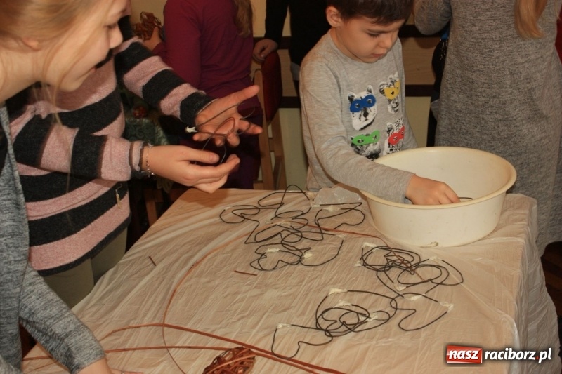 Zdjęcie w galerii na portalu naszraciborz.pl: Kolejna akcja w ramach ferii zimowych w Krzanowicach za nami wiadomości z regionu