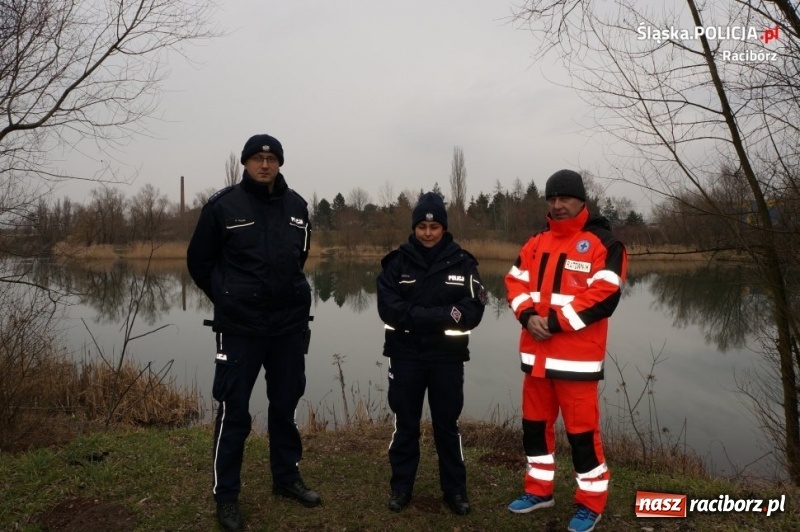 Zdjęcie w galerii na portalu naszraciborz.pl: Dzielnicowi wspólnie z ratownikami WOPR kontrolowali zbiorniki wodne wiadomości z regionu