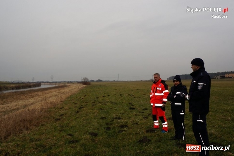 Zdjęcie w galerii na portalu naszraciborz.pl: Dzielnicowi wspólnie z ratownikami WOPR kontrolowali zbiorniki wodne wiadomości z regionu