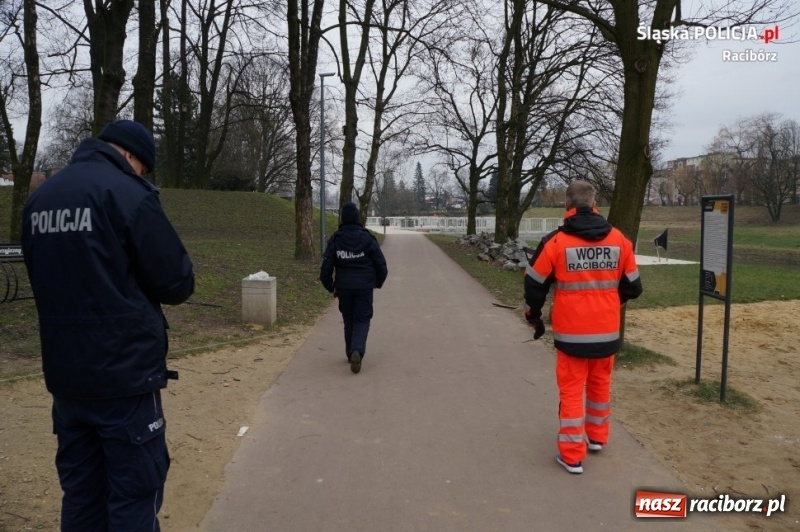 Zdjęcie w galerii na portalu naszraciborz.pl: Dzielnicowi wspólnie z ratownikami WOPR kontrolowali zbiorniki wodne wiadomości z regionu