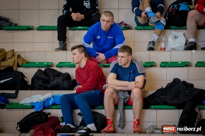 Zdjęcie w galerii na portalu naszraciborz.pl: Puchar Polski seniorów w zapasach w stylu klasycznym i zapasach kobiet w Rudniku wiadomości z regionu