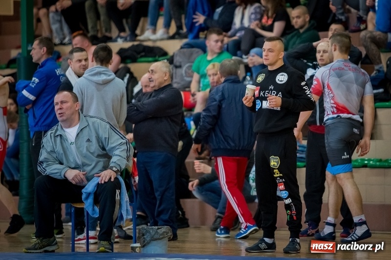 Zdjęcie w galerii na portalu naszraciborz.pl: Puchar Polski seniorów w zapasach w stylu klasycznym i zapasach kobiet w Rudniku wiadomości z regionu