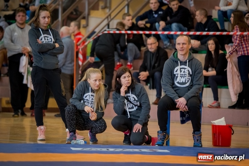 Zdjęcie w galerii na portalu naszraciborz.pl: Puchar Polski seniorów w zapasach w stylu klasycznym i zapasach kobiet w Rudniku wiadomości z regionu
