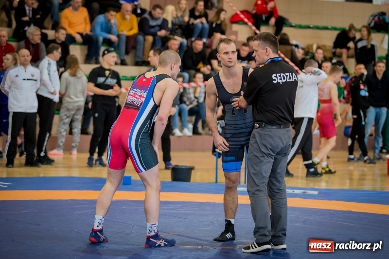 Zdjęcie w galerii na portalu naszraciborz.pl: Puchar Polski seniorów w zapasach w stylu klasycznym i zapasach kobiet w Rudniku wiadomości z regionu