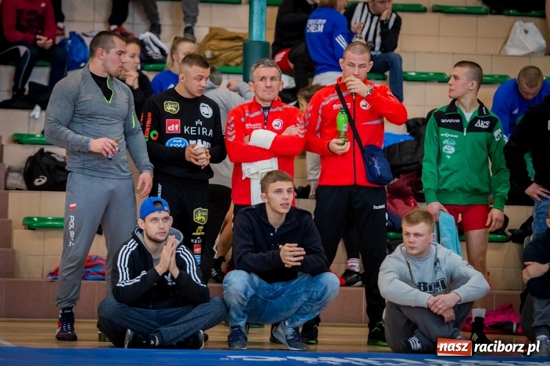 Zdjęcie w galerii na portalu naszraciborz.pl: Puchar Polski seniorów w zapasach w stylu klasycznym i zapasach kobiet w Rudniku wiadomości z regionu