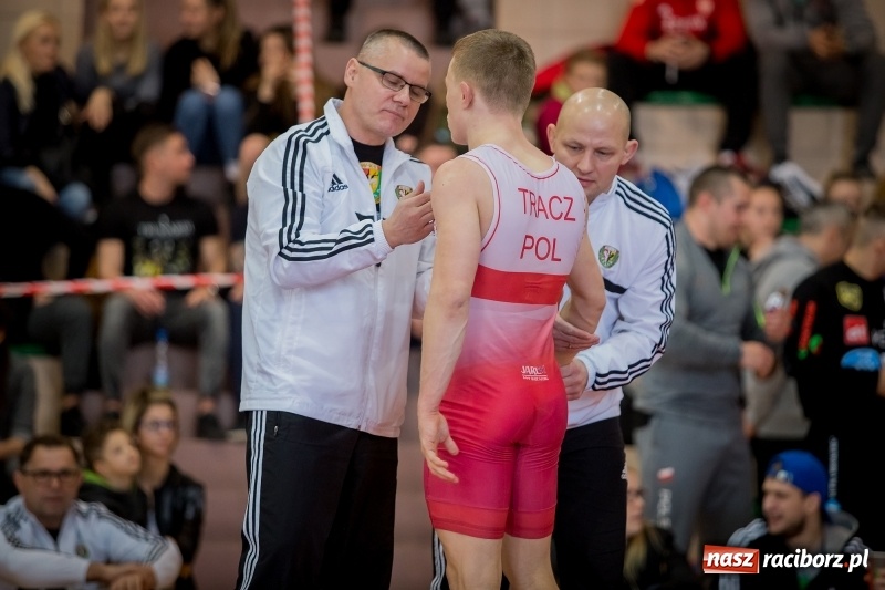 Zdjęcie w galerii na portalu naszraciborz.pl: Puchar Polski seniorów w zapasach w stylu klasycznym i zapasach kobiet w Rudniku wiadomości z regionu