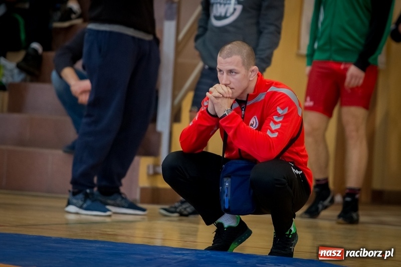 Zdjęcie w galerii na portalu naszraciborz.pl: Puchar Polski seniorów w zapasach w stylu klasycznym i zapasach kobiet w Rudniku wiadomości z regionu