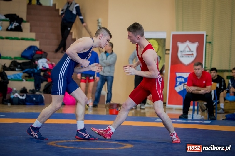 Zdjęcie w galerii na portalu naszraciborz.pl: Puchar Polski seniorów w zapasach w stylu klasycznym i zapasach kobiet w Rudniku wiadomości z regionu