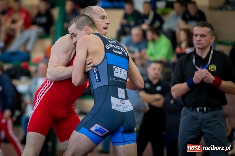 Zdjęcie w galerii na portalu naszraciborz.pl: Puchar Polski seniorów w zapasach w stylu klasycznym i zapasach kobiet w Rudniku wiadomości z regionu