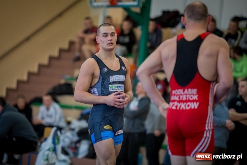 Zdjęcie w galerii na portalu naszraciborz.pl: Puchar Polski seniorów w zapasach w stylu klasycznym i zapasach kobiet w Rudniku wiadomości z regionu