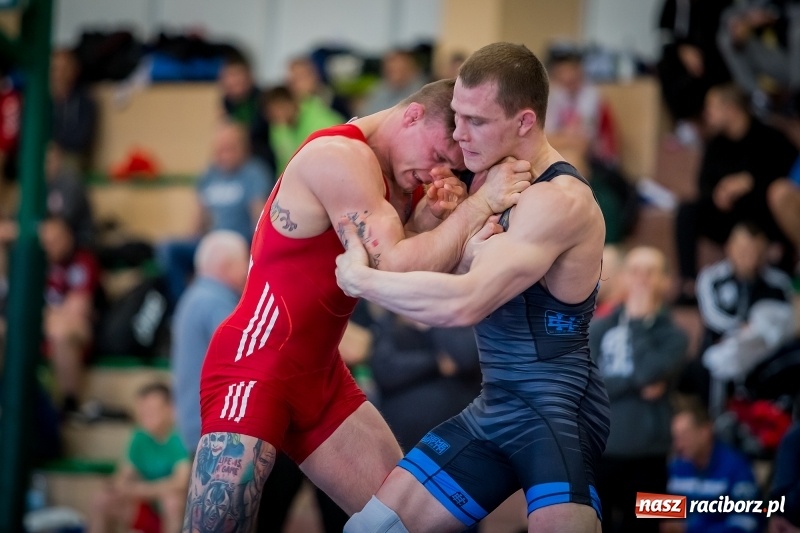Zdjęcie w galerii na portalu naszraciborz.pl: Puchar Polski seniorów w zapasach w stylu klasycznym i zapasach kobiet w Rudniku wiadomości z regionu