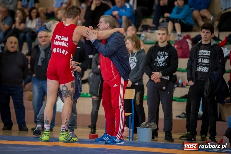 Zdjęcie w galerii na portalu naszraciborz.pl: Puchar Polski seniorów w zapasach w stylu klasycznym i zapasach kobiet w Rudniku wiadomości z regionu