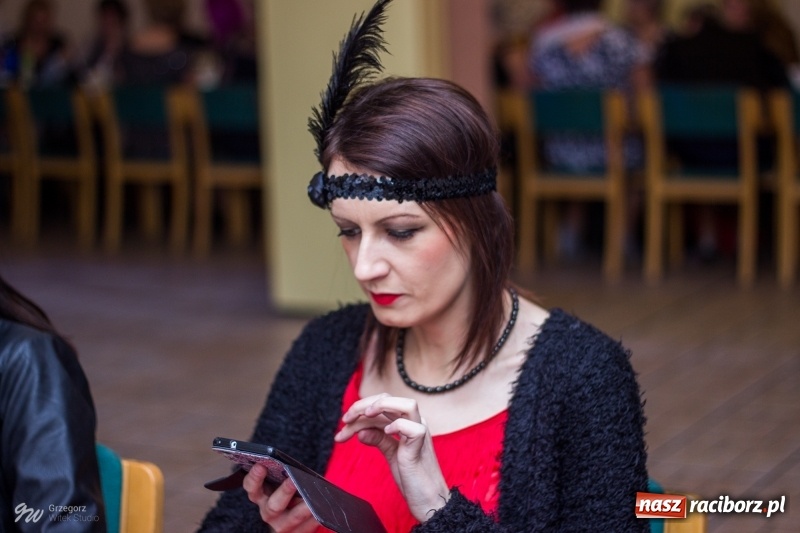 Zdjęcie w galerii na portalu naszraciborz.pl: W Łubowicach jak w Hollywood, czyli królowe życia na czerwonym dywanie wiadomości z regionu