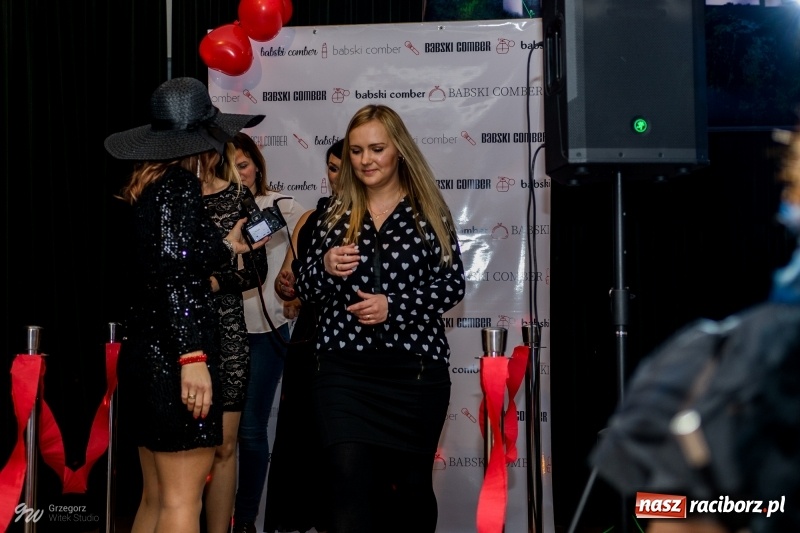 Zdjęcie w galerii na portalu naszraciborz.pl: W Łubowicach jak w Hollywood, czyli królowe życia na czerwonym dywanie wiadomości z regionu