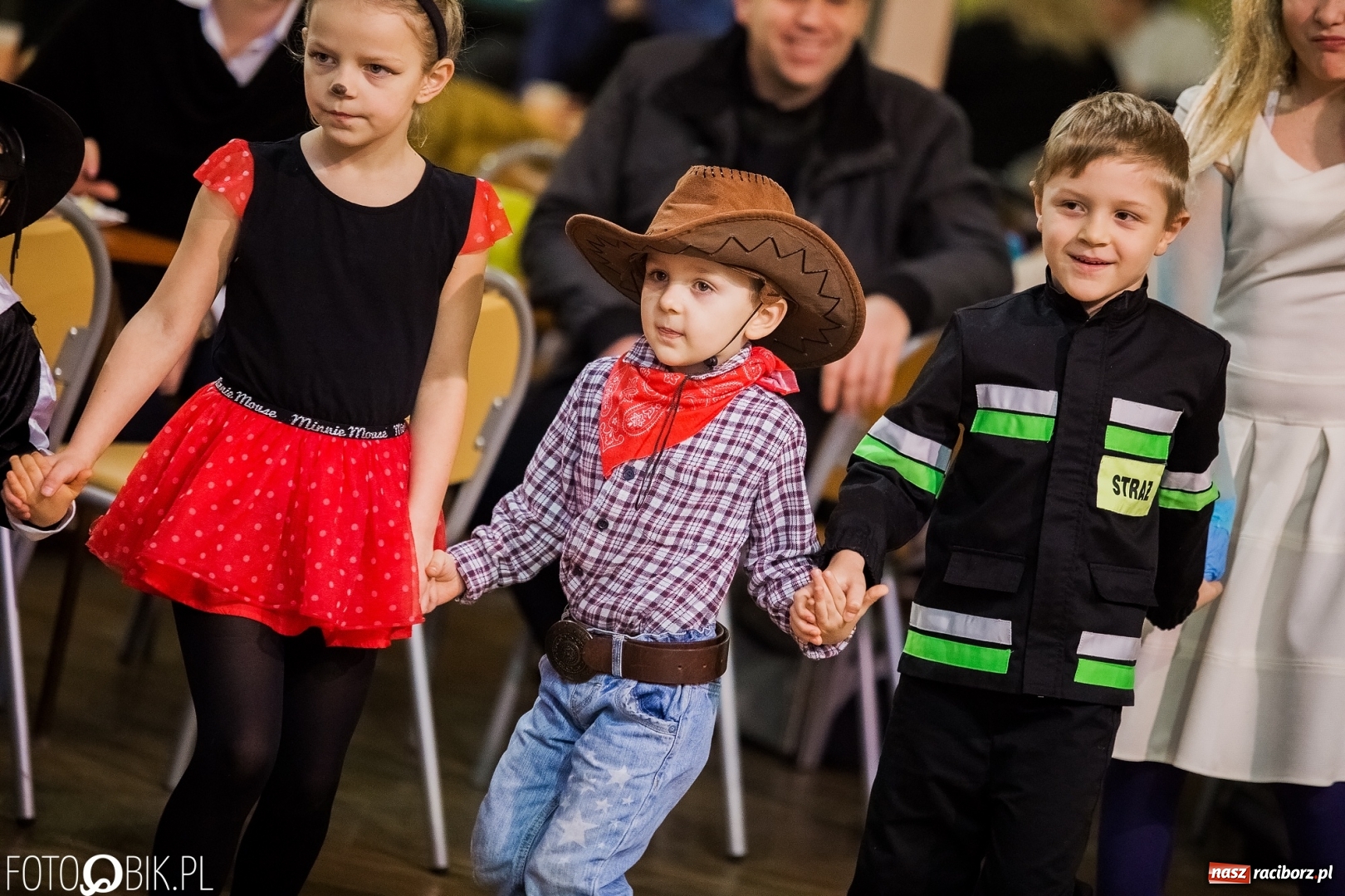 Zdjęcie w galerii na portalu naszraciborz.pl: Dziecięcy bal przebierańców w Krzanowicach wiadomości z regionu