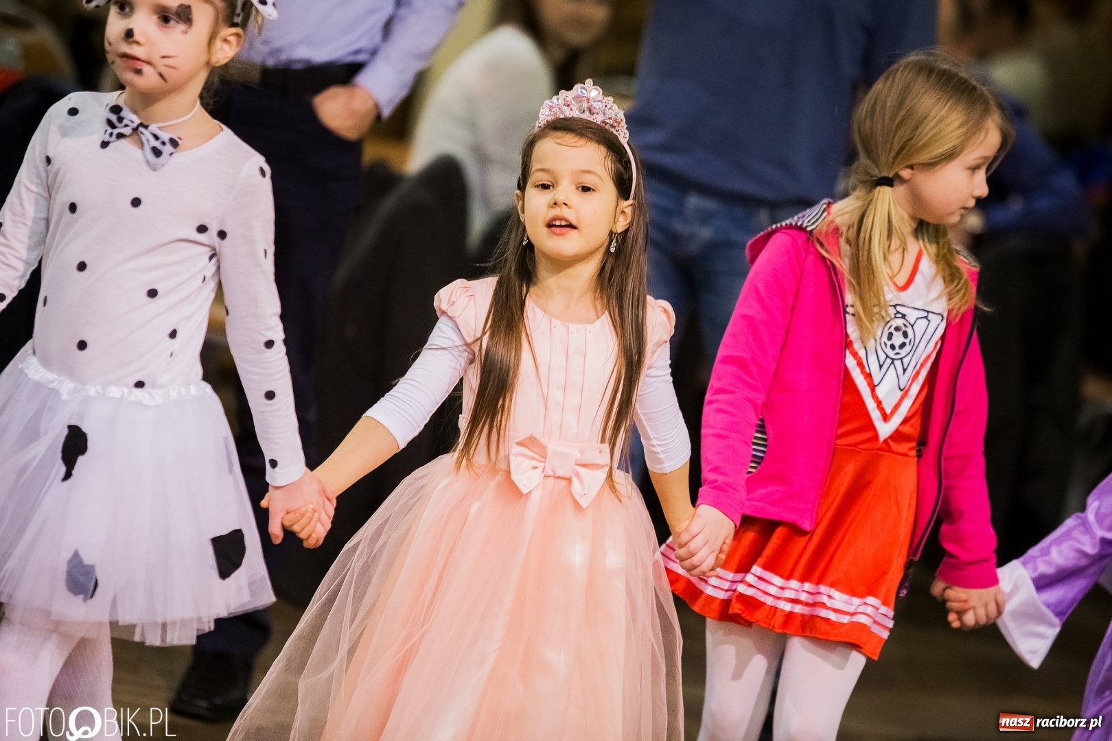 Zdjęcie w galerii na portalu naszraciborz.pl: Dziecięcy bal przebierańców w Krzanowicach wiadomości z regionu