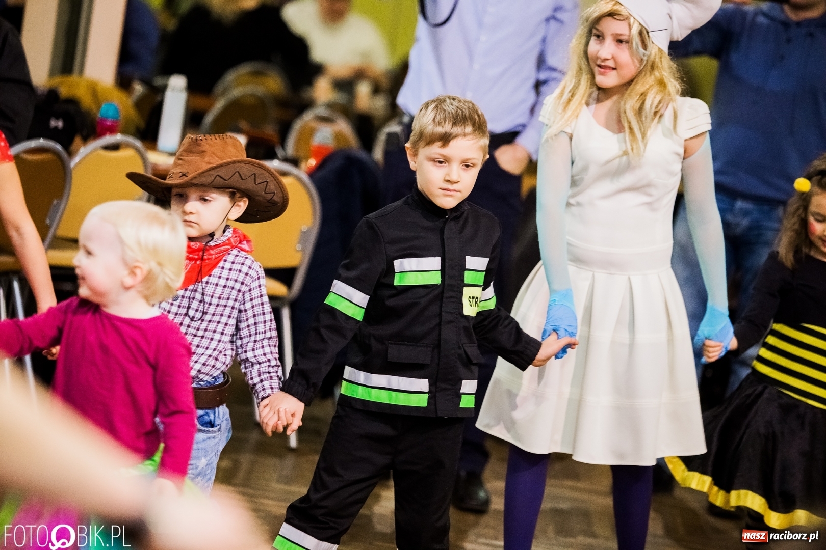 Zdjęcie w galerii na portalu naszraciborz.pl: Dziecięcy bal przebierańców w Krzanowicach wiadomości z regionu