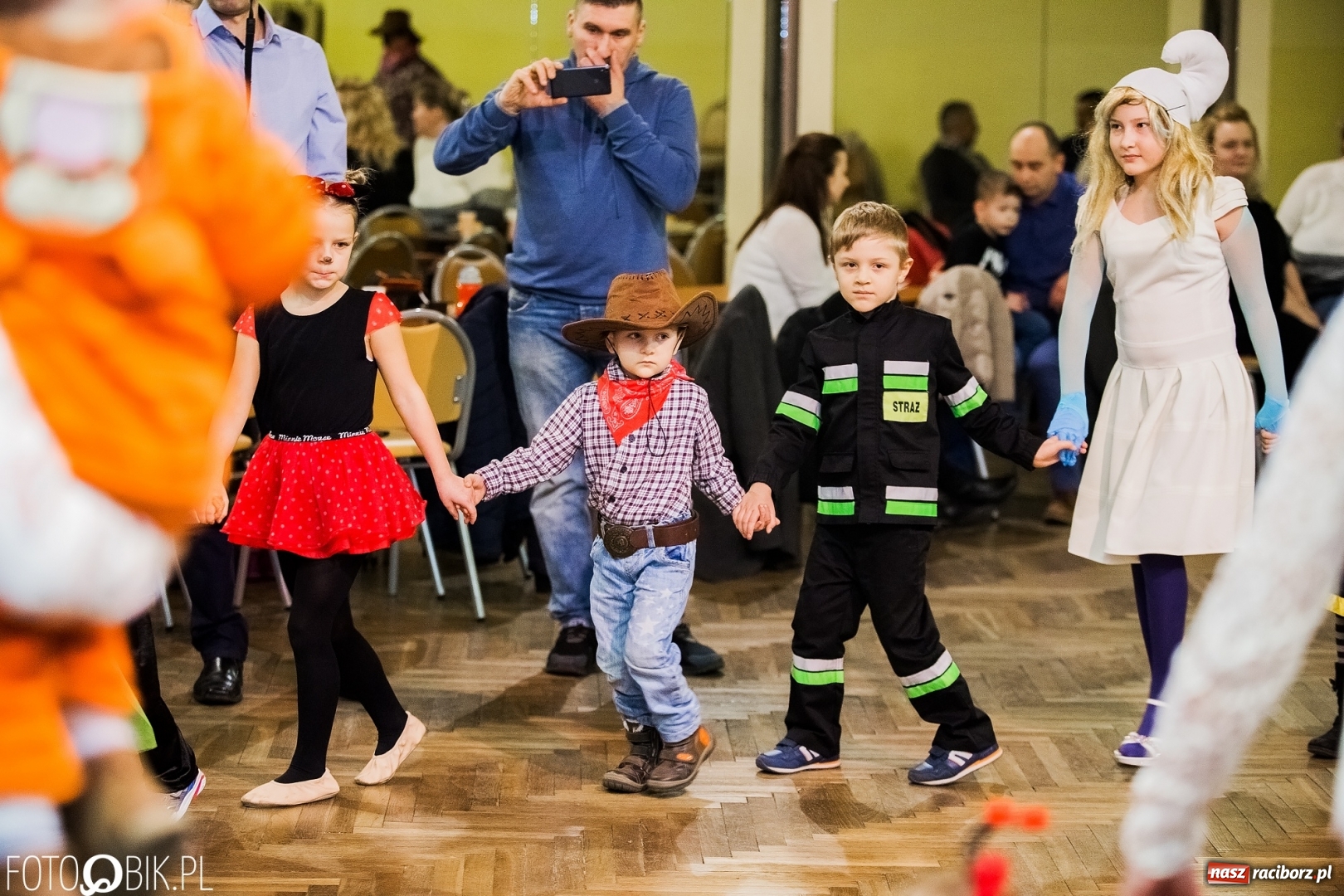 Zdjęcie w galerii na portalu naszraciborz.pl: Dziecięcy bal przebierańców w Krzanowicach wiadomości z regionu