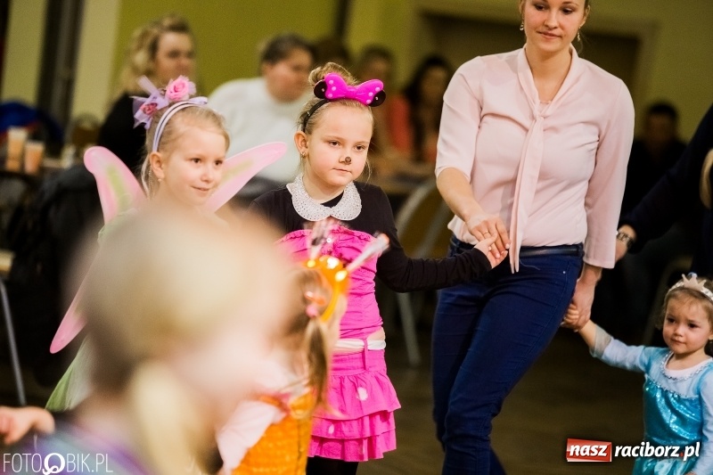 Zdjęcie w galerii na portalu naszraciborz.pl: Dziecięcy bal przebierańców w Krzanowicach wiadomości z regionu