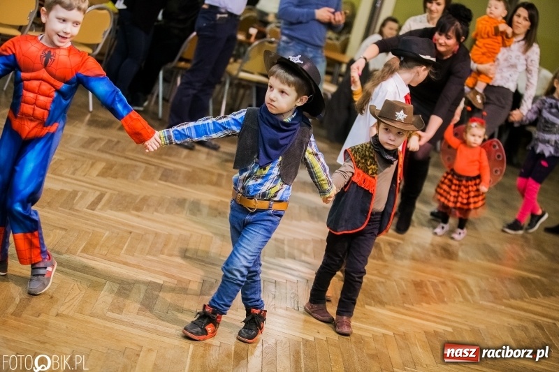 Zdjęcie w galerii na portalu naszraciborz.pl: Dziecięcy bal przebierańców w Krzanowicach wiadomości z regionu