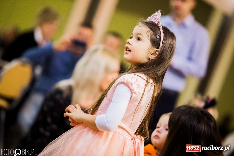 Zdjęcie w galerii na portalu naszraciborz.pl: Dziecięcy bal przebierańców w Krzanowicach wiadomości z regionu