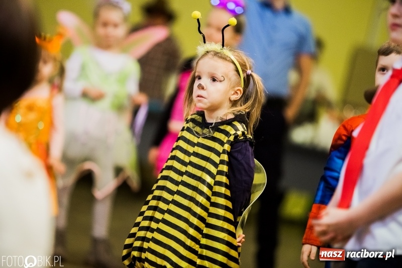 Zdjęcie w galerii na portalu naszraciborz.pl: Dziecięcy bal przebierańców w Krzanowicach wiadomości z regionu