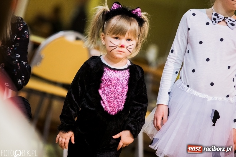 Zdjęcie w galerii na portalu naszraciborz.pl: Dziecięcy bal przebierańców w Krzanowicach wiadomości z regionu