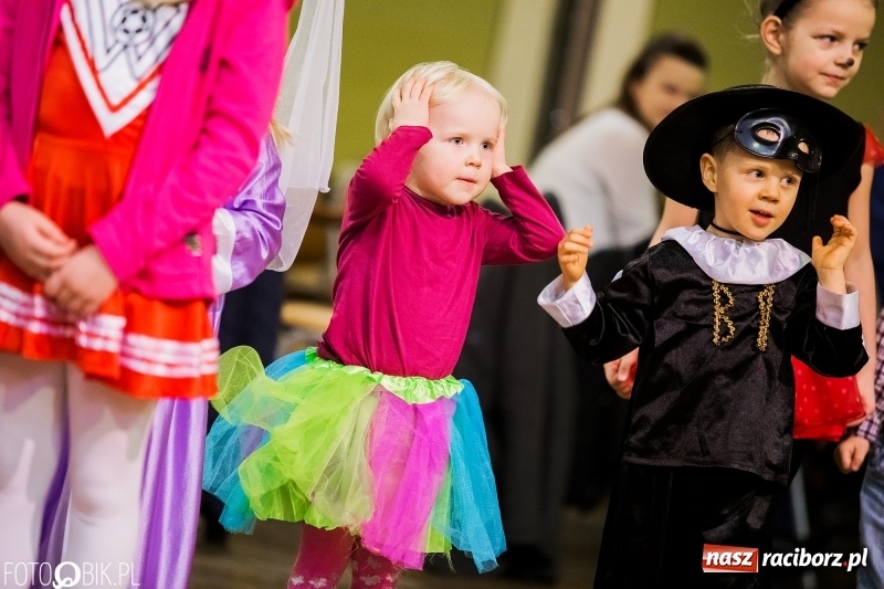 Zdjęcie w galerii na portalu naszraciborz.pl: Dziecięcy bal przebierańców w Krzanowicach wiadomości z regionu