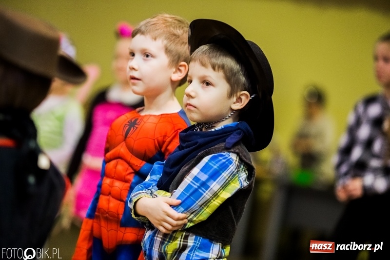 Zdjęcie w galerii na portalu naszraciborz.pl: Dziecięcy bal przebierańców w Krzanowicach wiadomości z regionu
